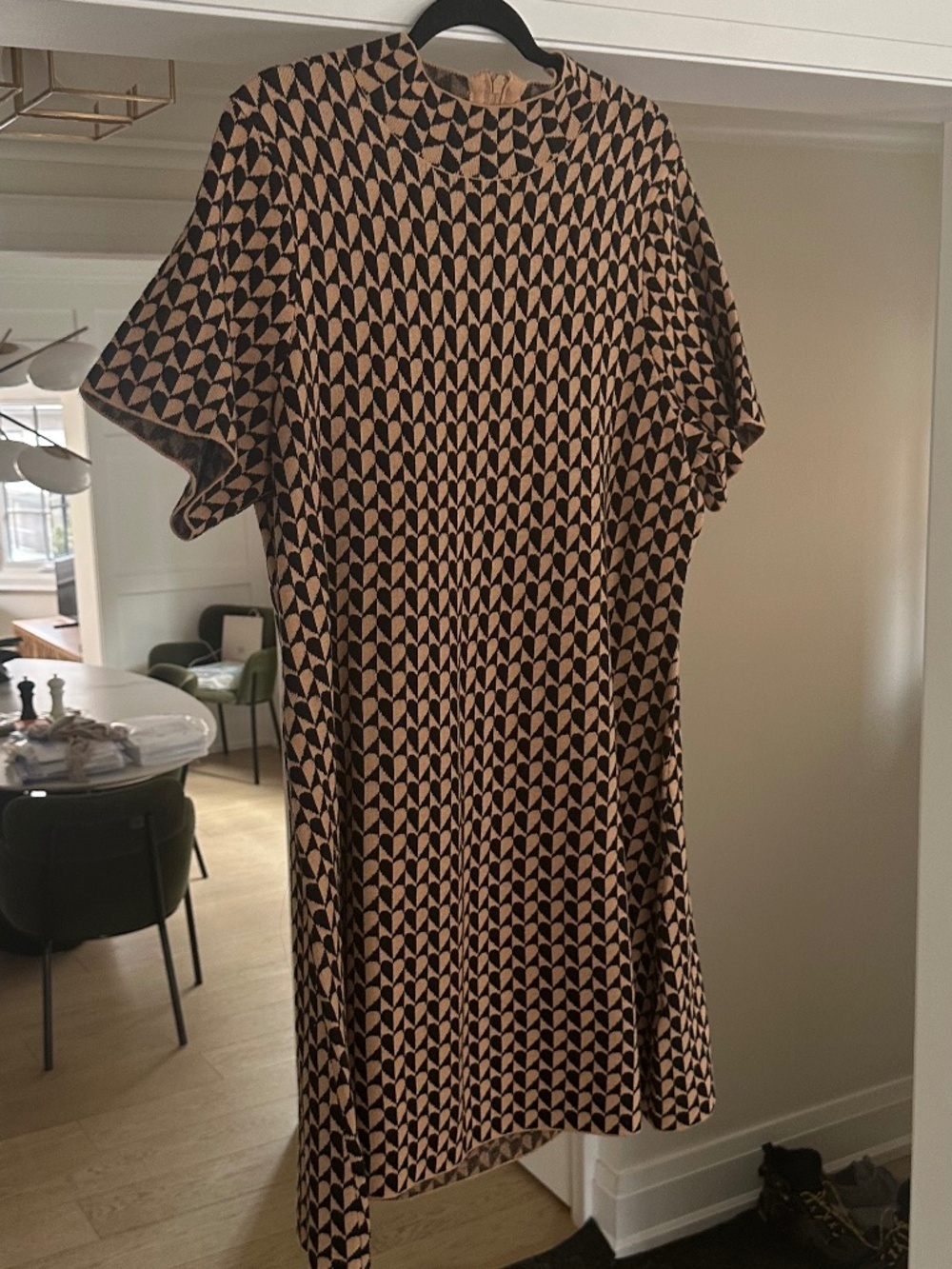 ANTHROPOLOGIE Short-Sleeve Mock-Neck Mod Black & Tan Sweater Mini Dress - 2X - Picture 6 of 16